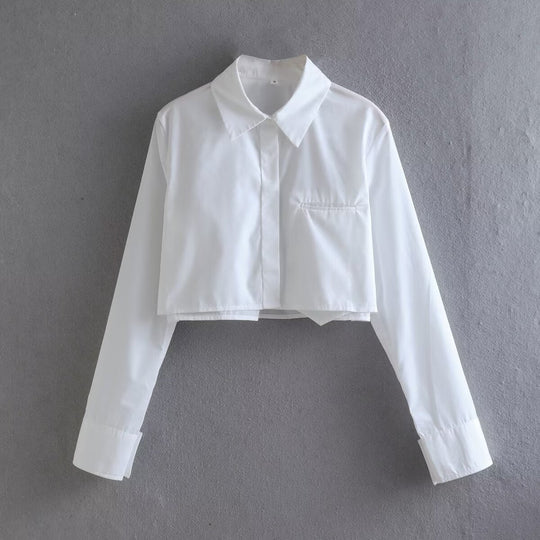 Damen cropped Bluse mit klassischem Kragen und praktischen Brusttaschen Nord Taschen