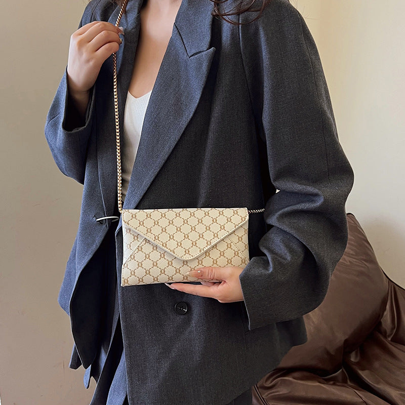 Damen elegante Clutch-Tasche mit strukturiertem Design Nord Taschen
