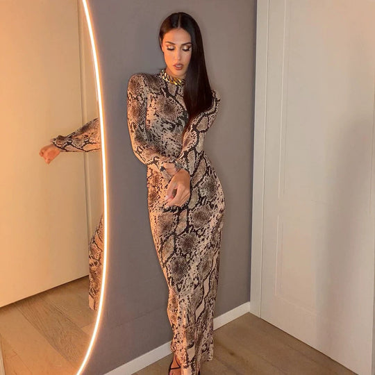 Damen Figurbetontes Midikleid mit Schlangenprint, taillierter Drapierung und Langarm-Schnitt Nord Taschen