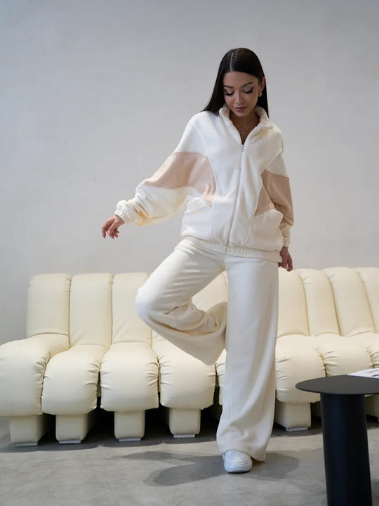 Damen oversized Reißverschluss-Fleecejacke mit Paneel-Details und weiter High-Waist-Loungehose Nord Taschen