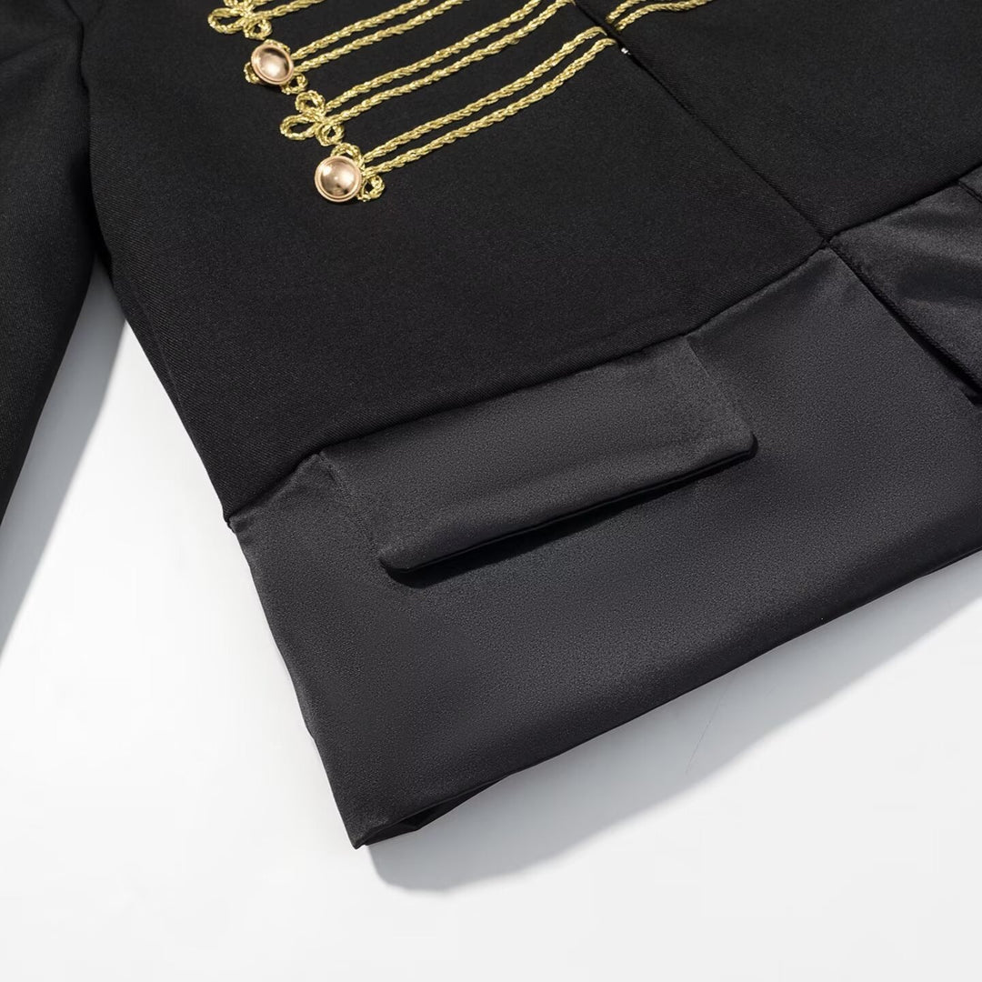 Damen Kurzparadejacke im Uniformstil mit Zierkordeln und Pattentaschen Nord Taschen