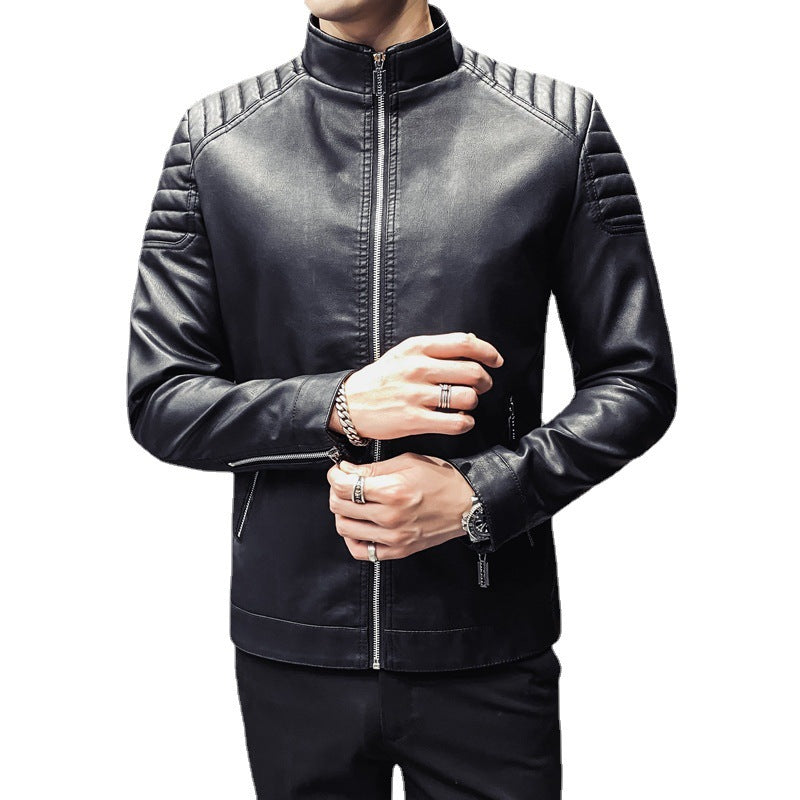 Herren schlanker Kunstleder-Moto-Blouson mit ergonomischen Nähten, Rippenstepp an Schultern und verdeckten Reißverschlusstaschen Nord Taschen