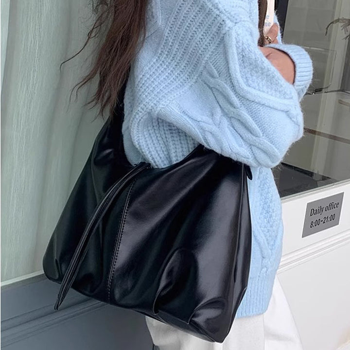 Damen Hobo-Tasche aus hochwertigem Kunstleder mit modernen Akzenten Nord Taschen