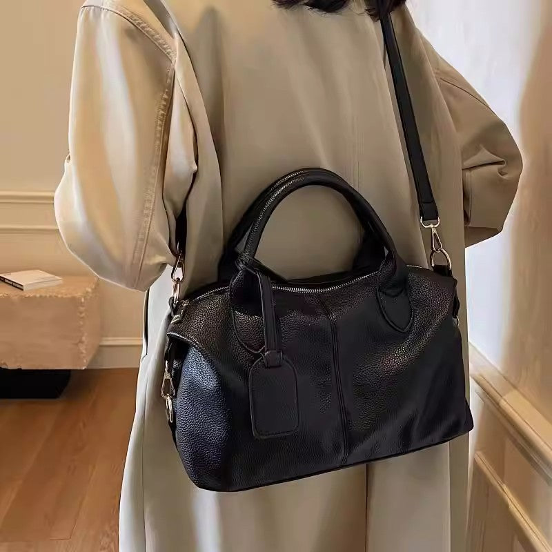 Damen Handtasche mit luxuriöser Textur und praktischem Umhängeriemen Nord Taschen