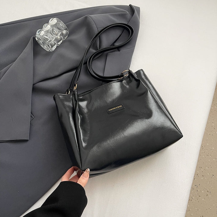 Damen Zeitlose Handtasche mit elegantem Design und abnehmbarem Anhänger Nord Taschen