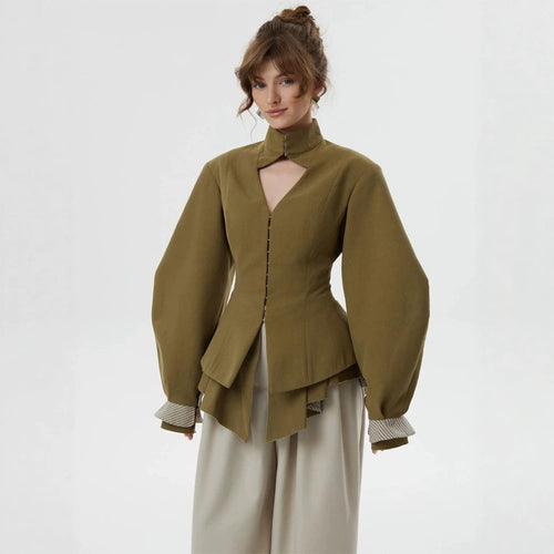 Damen taillierte Jacke mit Stehkragen, Cut-Out und Ballonärmeln Nord Taschen