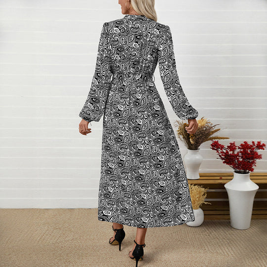 Damen Maxikleid mit Paisley-Print, V‑Ausschnitt, Taillenbindegürtel und langen Ärmeln Nord Taschen