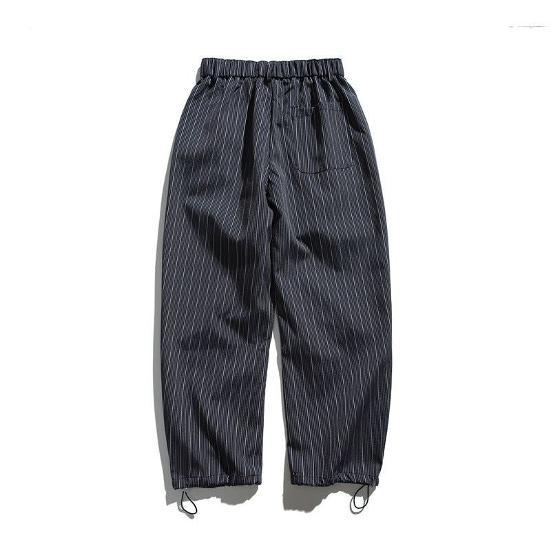 Herren Locker geschnittene Bundfalten-Hose mit Tunnelzug-Saum und Nadelstreifen Nord Taschen