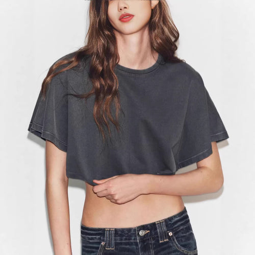 Damen cropped T-Shirt mit weit geschnittenen Ärmeln und weichem Baumwollmaterial Nord Taschen
