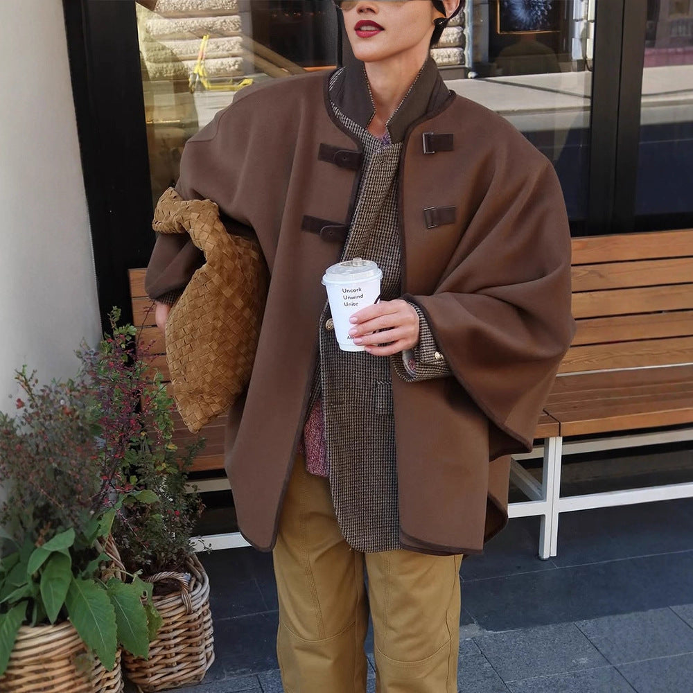 Damen Oversize Cape Mantel aus Wollmix mit hohem Stehkragen und Lederlaschen Nord Taschen