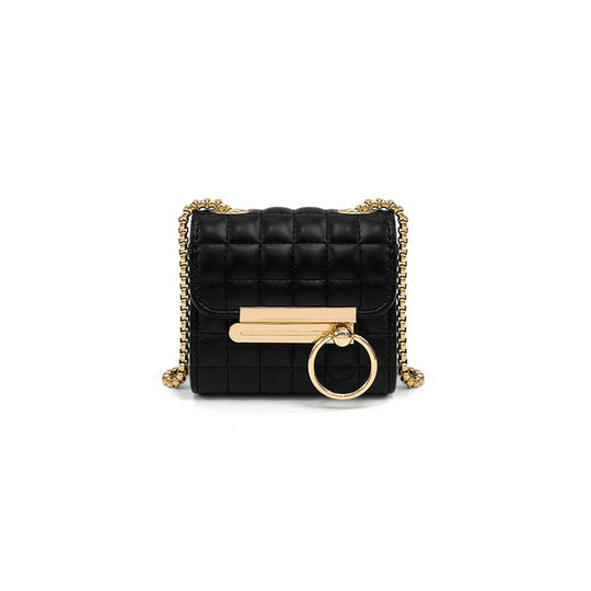 Damen Clutch mit stilvollem Kettenriemen und eleganter Steppverarbeitung Nord Taschen