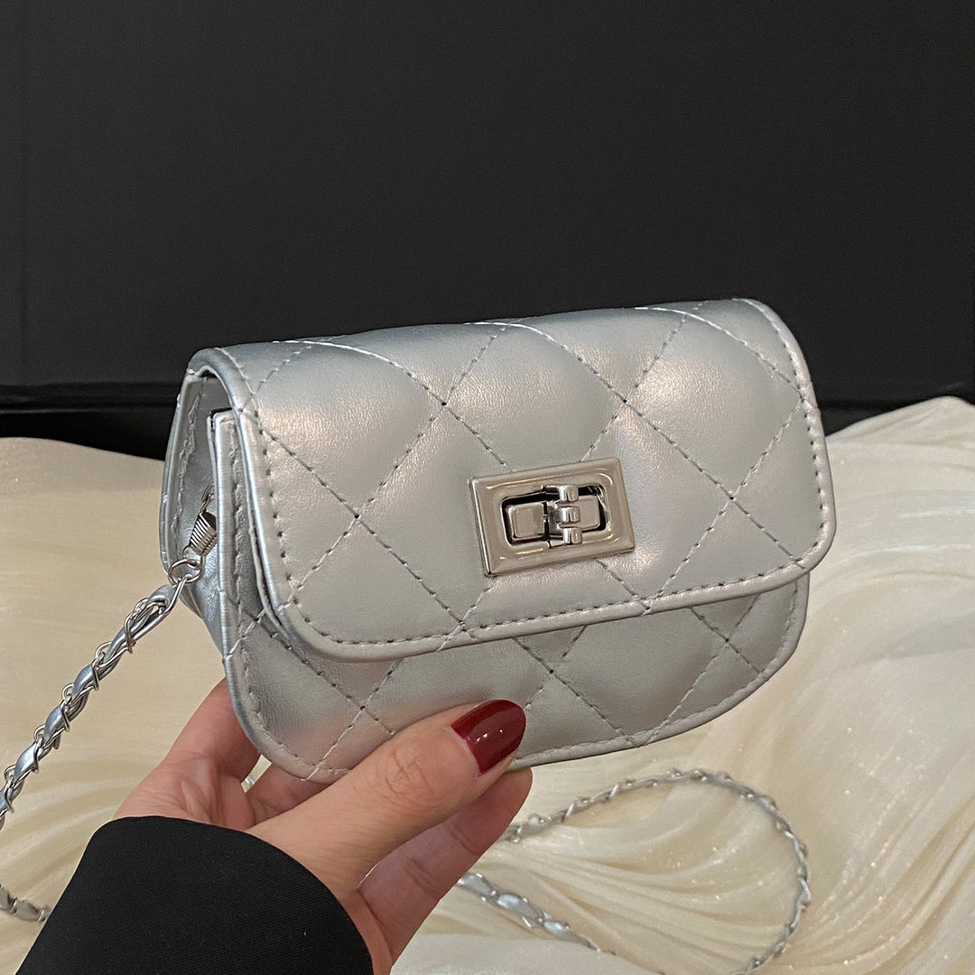 Damen Clutch mit elegantem Steppmuster und hochwertigen Akzenten Nord Taschen