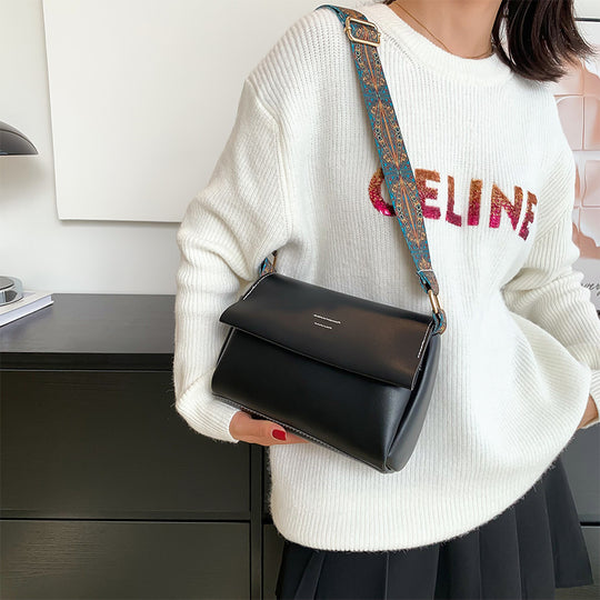 Damen Umhängetasche mit eleganter Struktur und verstellbarem Design Nord Taschen