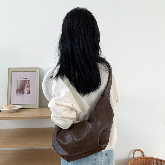 Damen Hobo-Tasche mit kunstvollem Faltendesign und weichem Kunstleder Nord Taschen