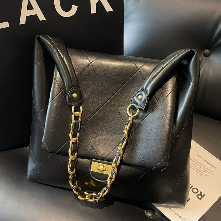 Damen Umhängetasche mit elegantem Kettenriemen Nord Taschen