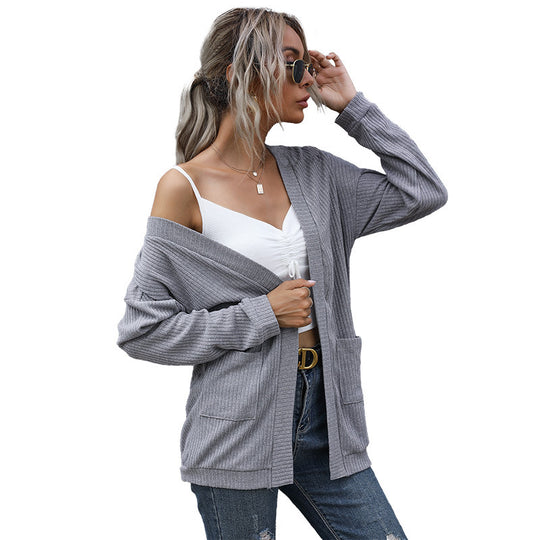 Damen Lockerer Feinstrick-Cardigan mit geripptem Strukturstrick und aufgesetzten Taschen Nord Taschen