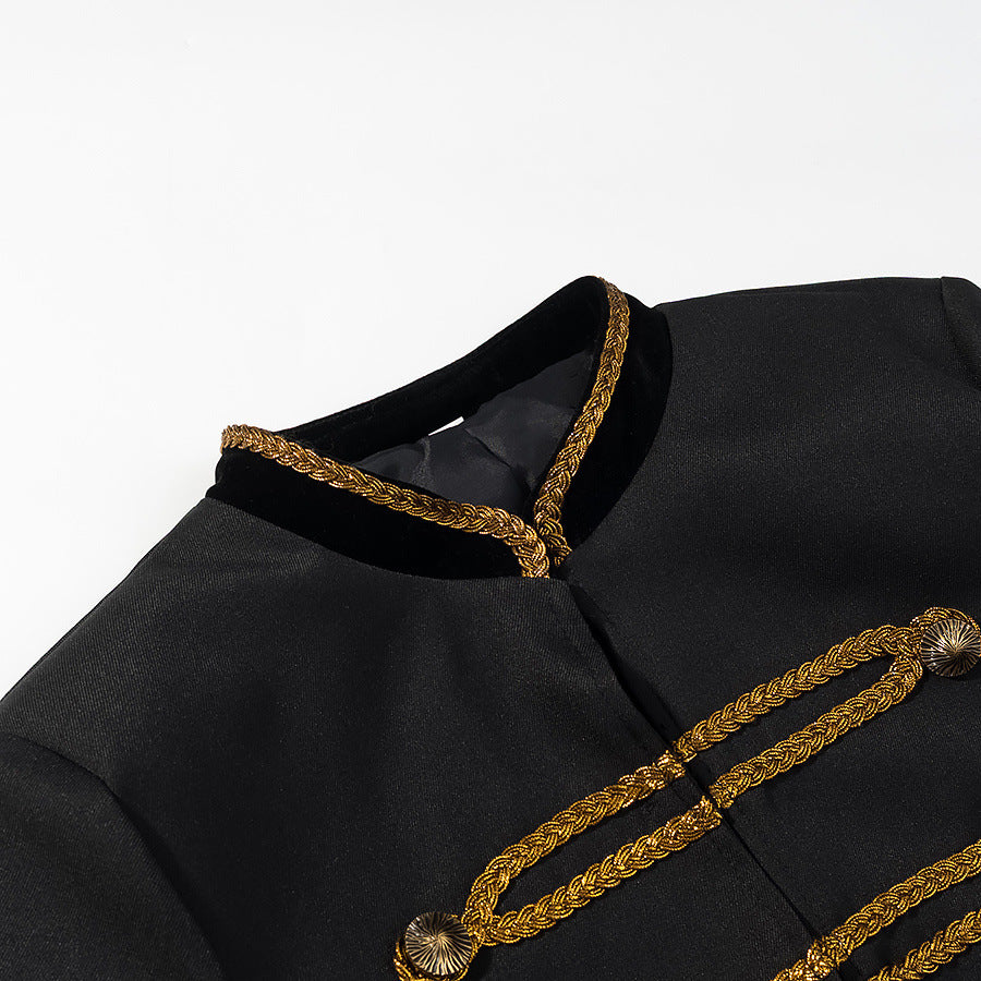 Damen Military-inspirierte Kurzjacke mit goldenen Zierborten Nord Taschen