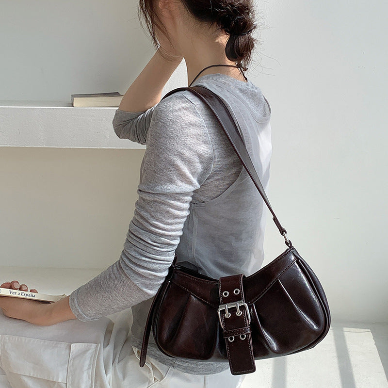 Damen Hobo-Tasche mit elegantem Faltendesign und modernem Gürtelverschluss Nord Taschen