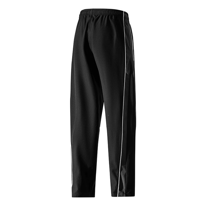 Herren Leichte Trainingshose im Relaxed-Fit mit elastischem Tunnelzugbund und kontrastseitiger Paspel Nord Taschen