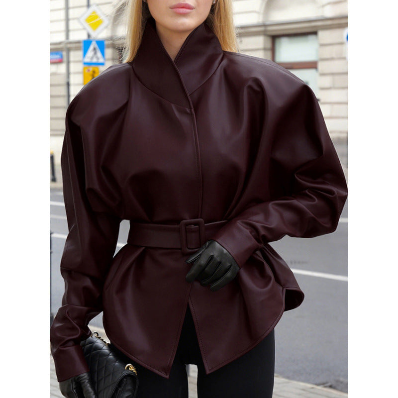 Damen Lederoptik Jacke mit tailliertem Gürtel und hohem Stehkragen Nord Taschen