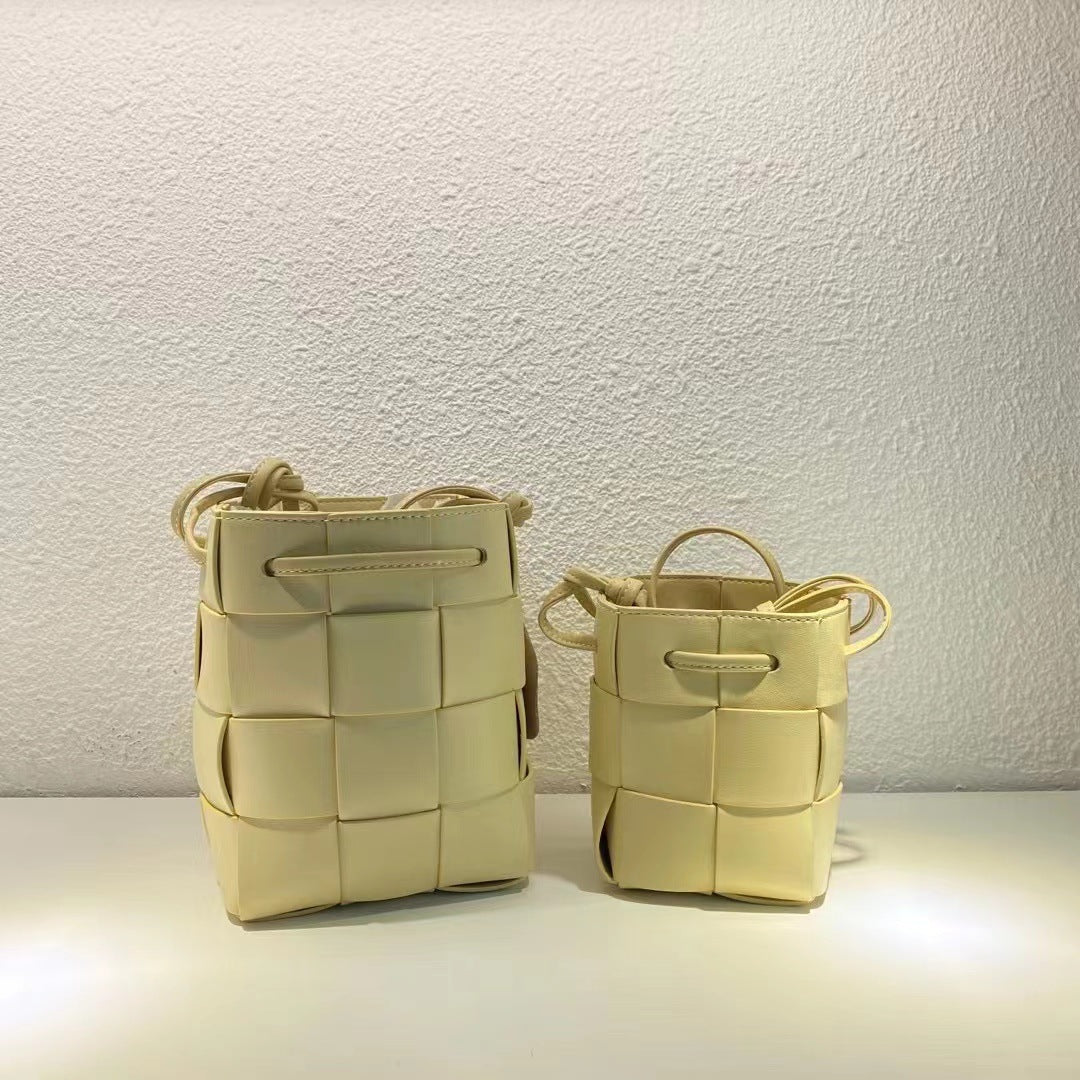 Damen Handtasche im modernen Woven-Design von Nord Taschen