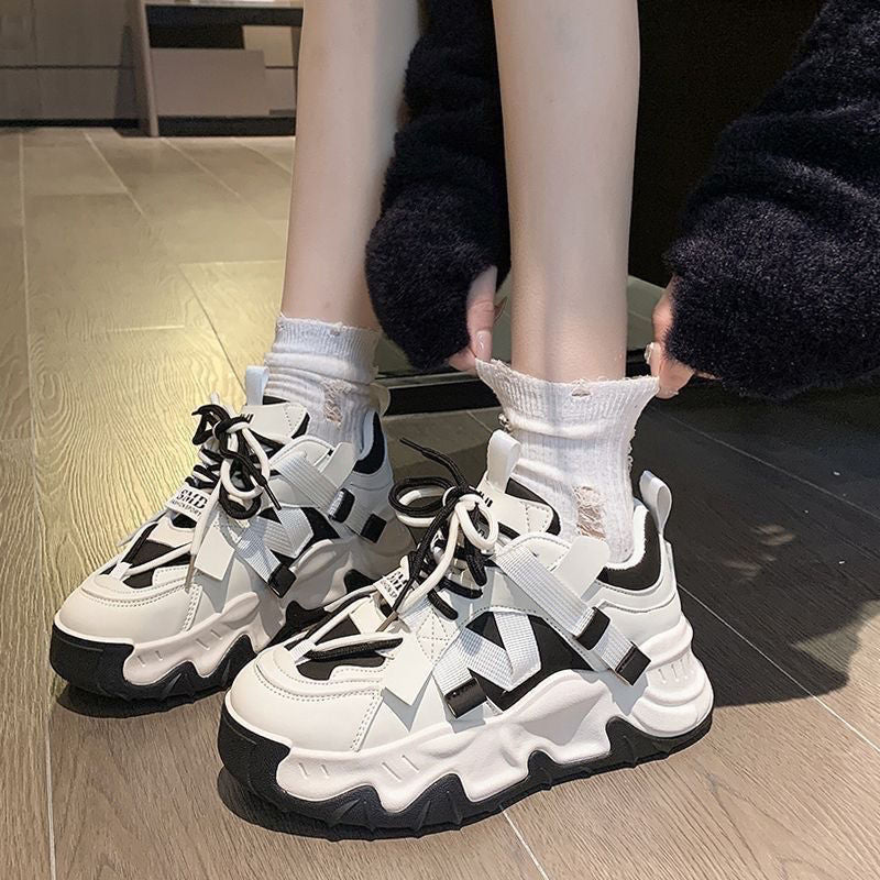 Damen Sportliche Chunky-Sneaker mit auffälligem Design und stabiler Sohle