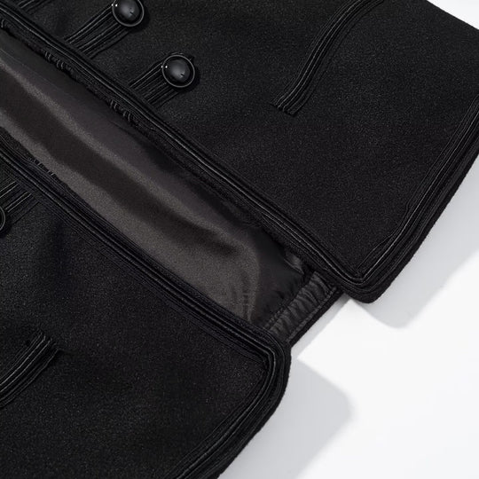 Damen Kurzblazer im historischen Trommler‑Stil mit Rundhals, Zierriegeln und Lackknöpfen Nord Taschen