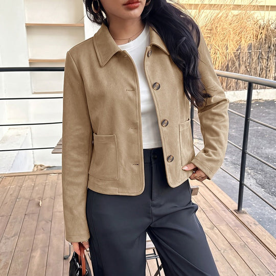 Damen Kurzjacke aus Wildleder‑Optik mit Hemdkragen und aufgesetzten Taschen Nord Taschen