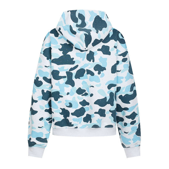Damen Kapuzenjacke im Camouflage‑Print mit durchgehendem Reißverschluss, Kängurutasche und Rippbündchen Nord Taschen
