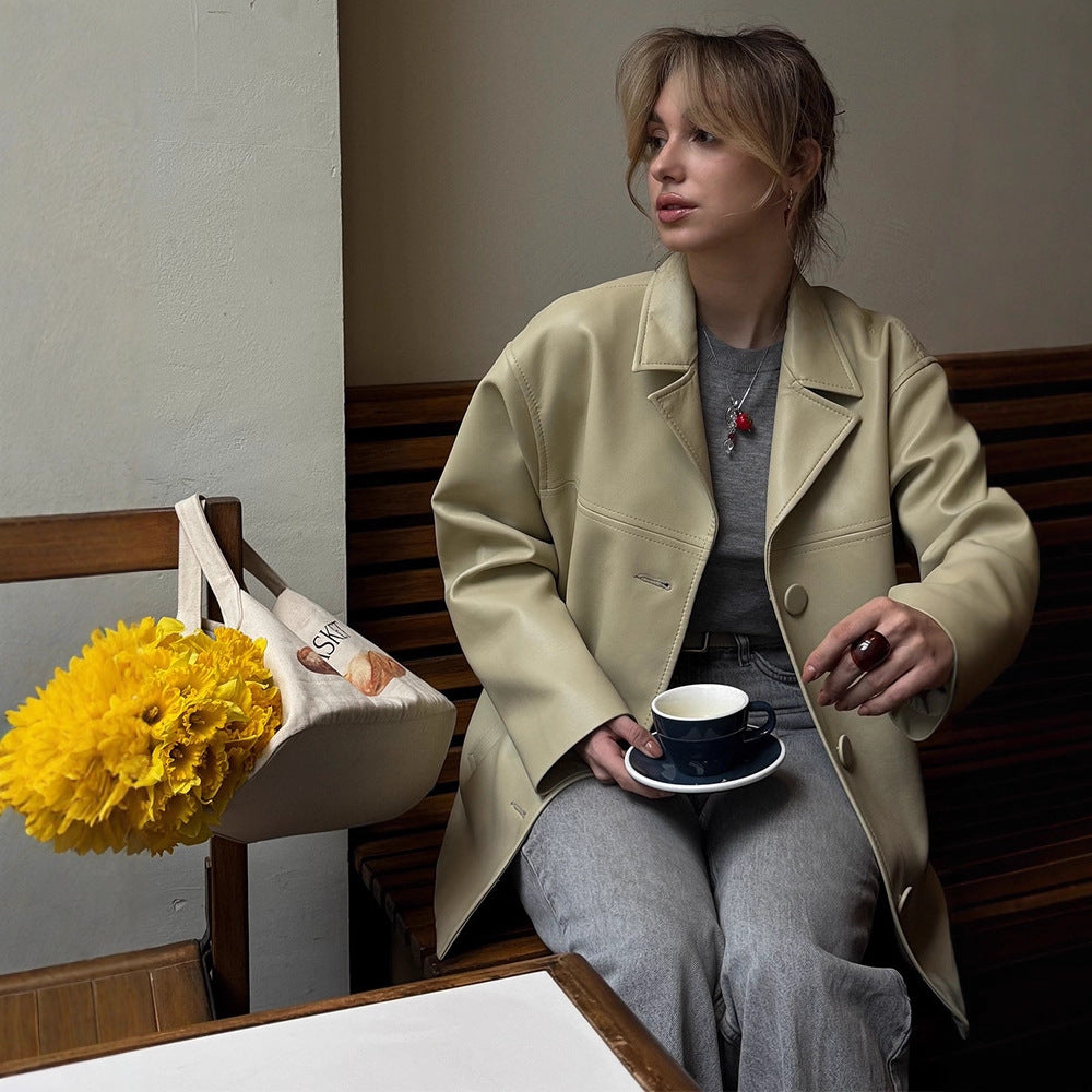 Damen Boxy Oversize Blazerjacke aus veganem Lederimitat mit überschnittener Schulter Nord Taschen
