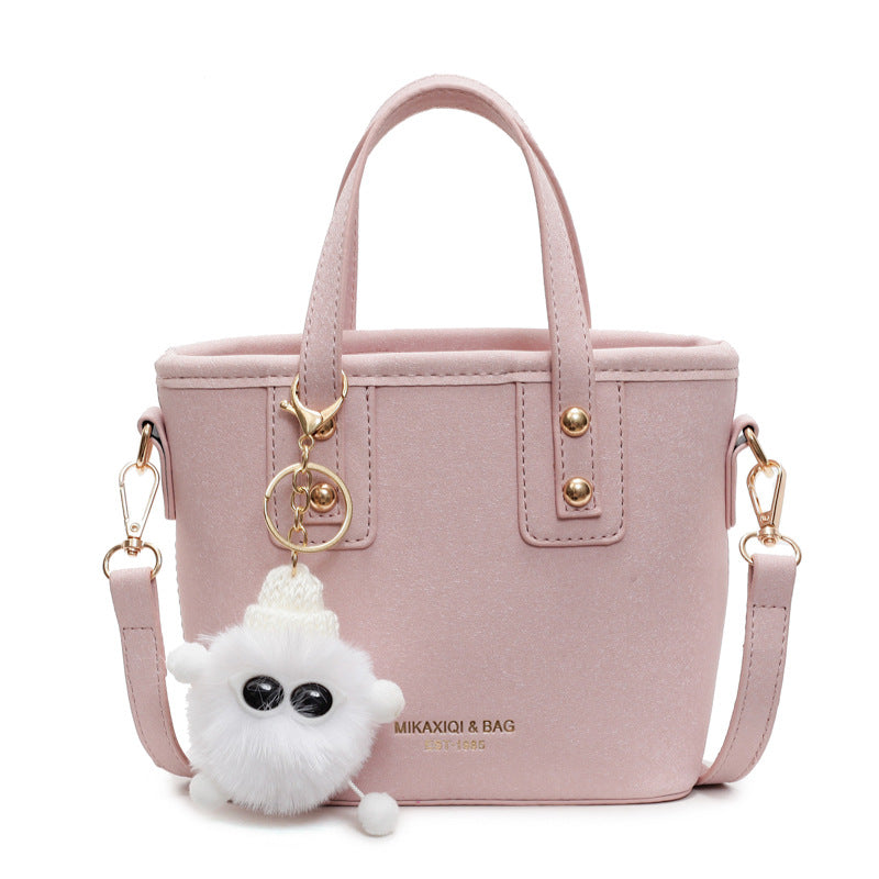 Damen Mini-Tasche mit abnehmbarem Plüschanhänger Nord Taschen