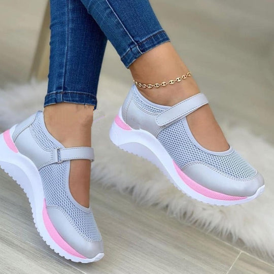 Damen Freizeit-Sneaker mit atmungsaktiver Mesh-Oberfläche und verstellbarem Riemen