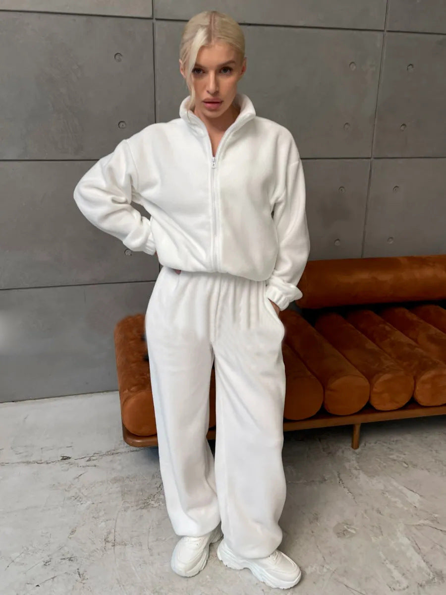 Damen ultrasoftes Microfleece-Set mit kurzer Stehkragen-Zipjacke und weitem High‑Waist Loungehose Nord Taschen