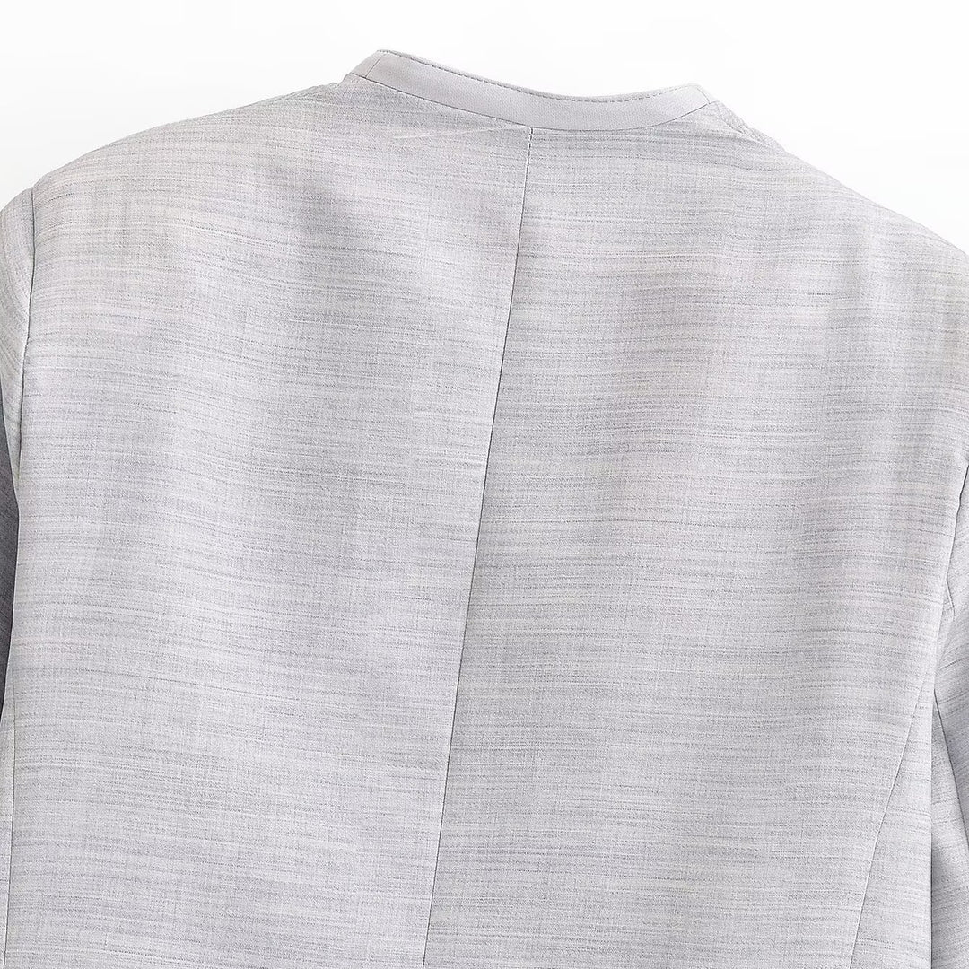 Damen Kurzgeschnittener kragenloser Blazer mit doppelreihiger Knopfleiste und Strukturgewebe Nord Taschen
