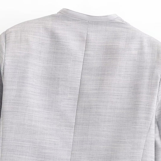 Damen Kurzgeschnittener kragenloser Blazer mit doppelreihiger Knopfleiste und Strukturgewebe Nord Taschen
