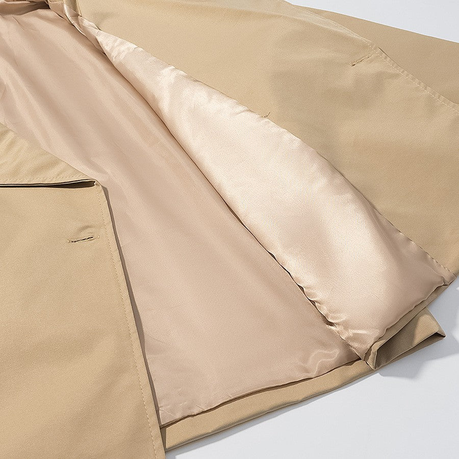 Damen Taillierter kurzer Trenchcoat mit Bindegürtel und Epauletten Nord Taschen