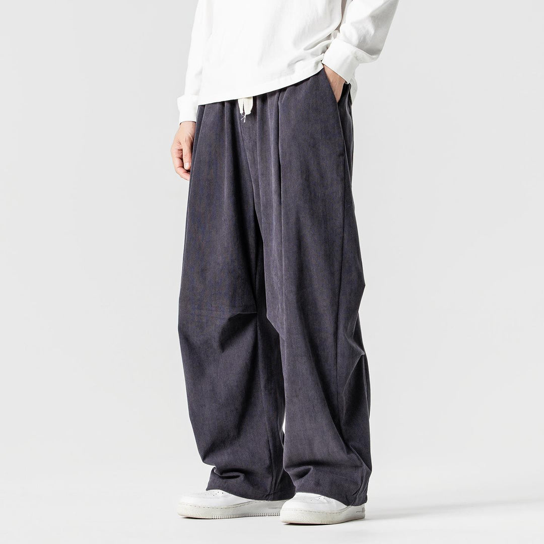 Herren Weit geschnittene Cordhose mit Bundfalten, Tunnelzug und lässiger Baggy‑Silhouette Nord Taschen
