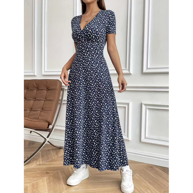 Damen Maxikleid mit vorteilhaftem V-Ausschnitt und floralem Muster Nord Taschen