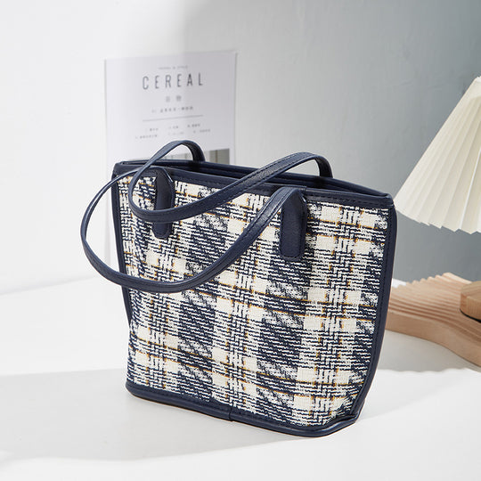 Damen Tragetasche mit modischem Karo-Design und robusten Ledergriffen Nord Taschen