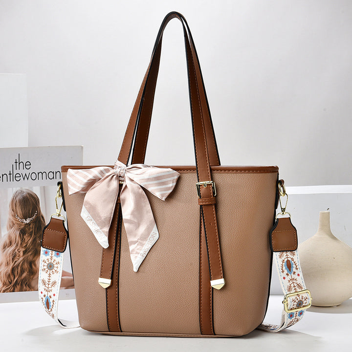 Damen Handtasche mit eleganter Form und praktischen Trageoptionen Nord Taschen