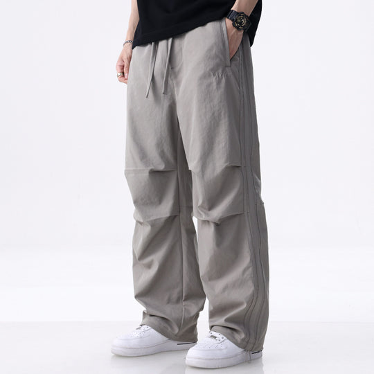 Herren Weite Cargo-Hose mit Tunnelzug, Knie-Panels und seitlichen Zierstreifen Nord Taschen