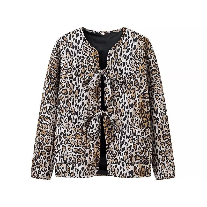 Damen Leichte Blousonjacke im Leopardenprint mit Bindebändern und aufgesetzten Taschen Nord Taschen