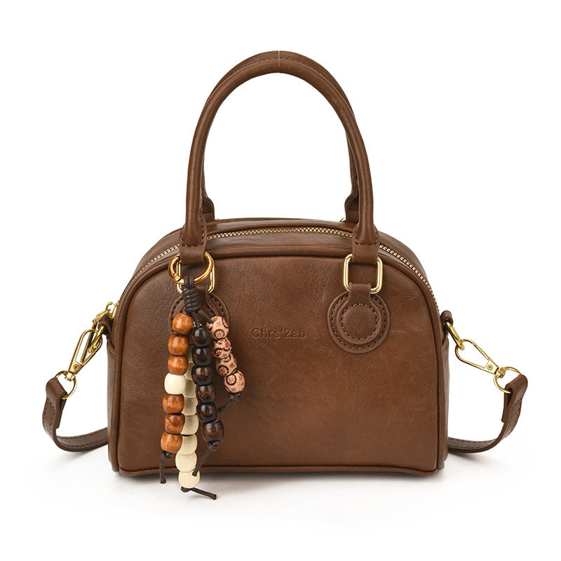 Damen Mini-Handtasche mit verspieltem Anhänger Nord Taschen