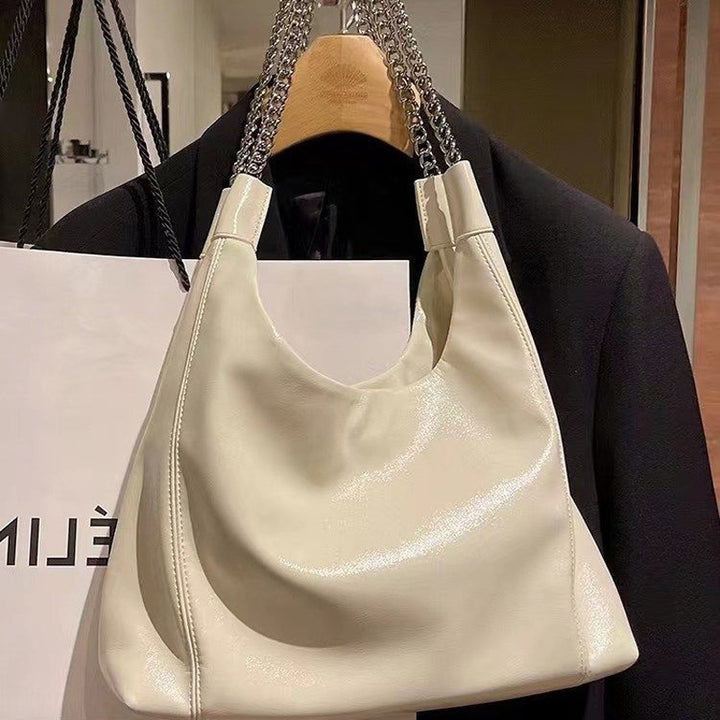 Damen Hobo-Tasche mit modischer Gliederkette und elegantem Design Nord Taschen