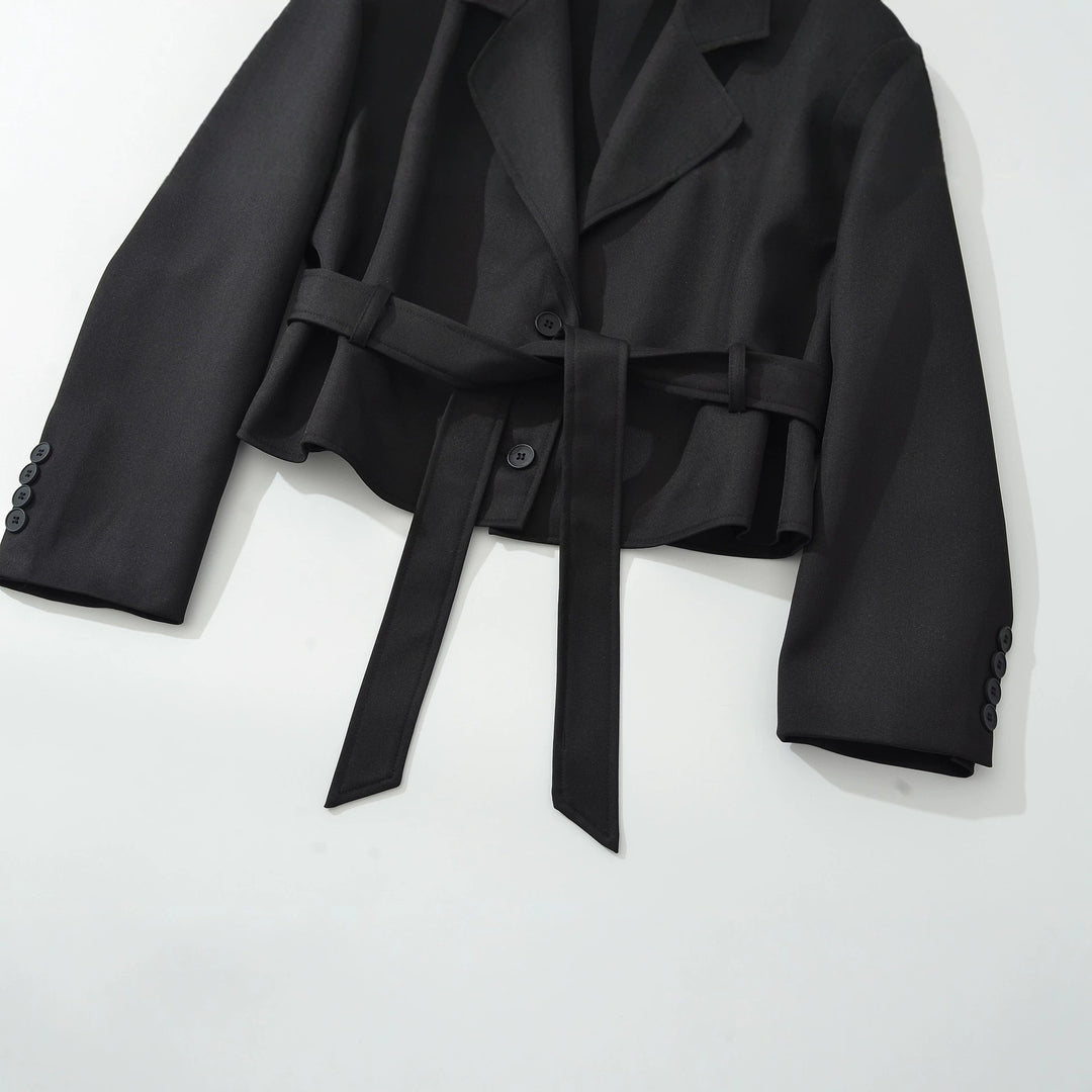Damen Kurzblazer mit Taillengürtel und Reverskragen Nord Taschen