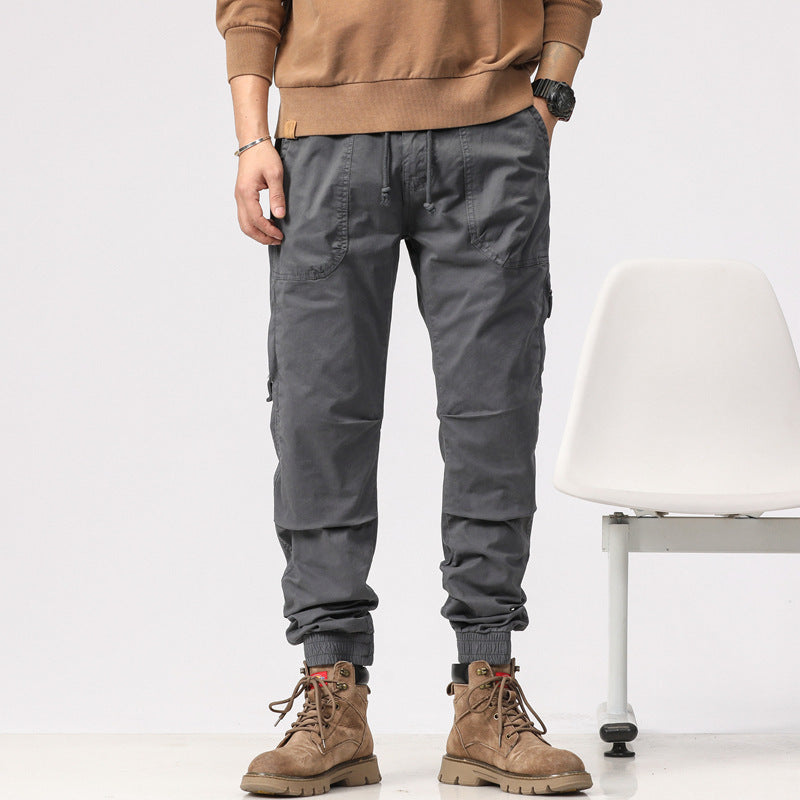 Herren Field-Joggerhose im Military-Workwear-Look mit Ziernähten, aufgesetzten Utility-Taschen und Kordelbund Nord Taschen