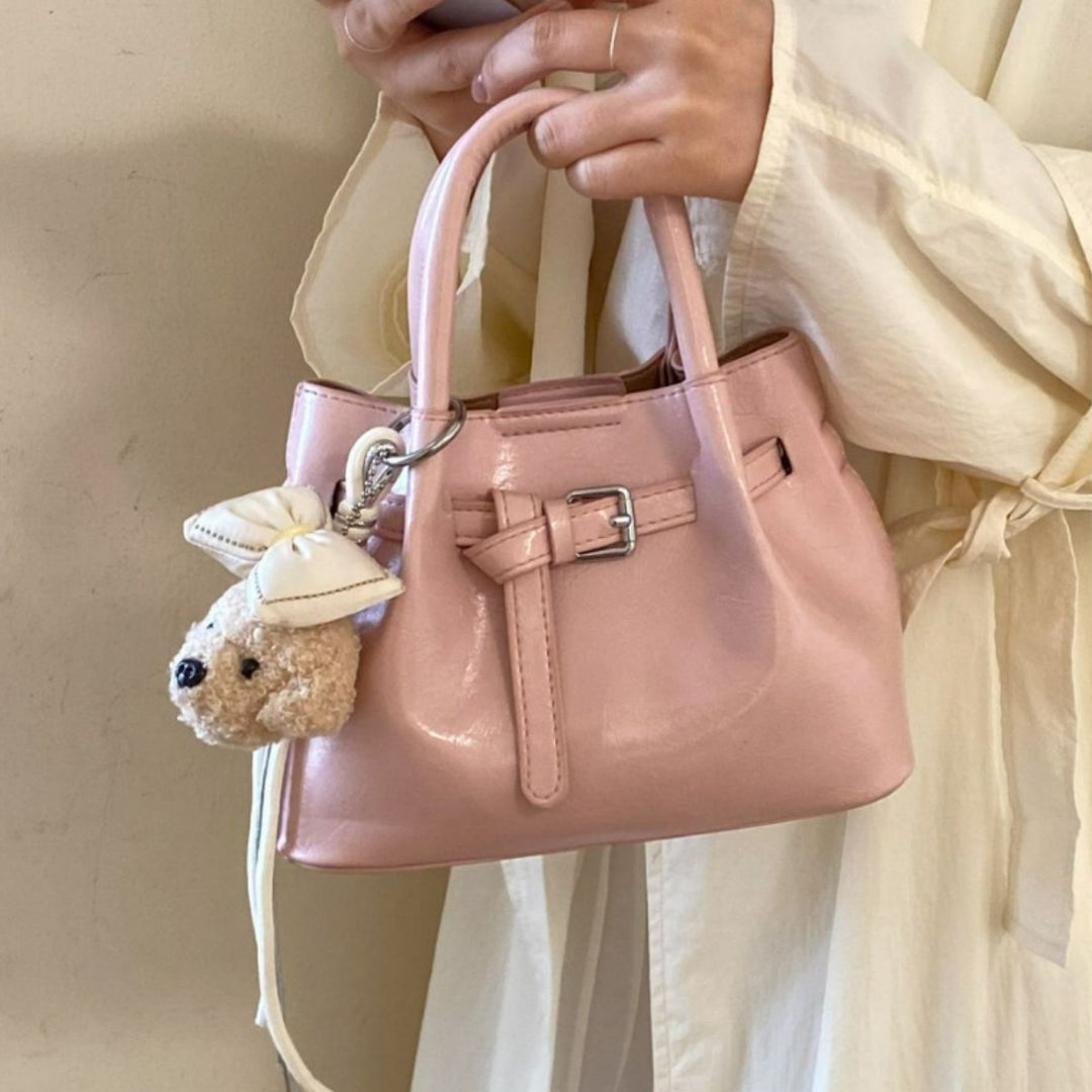 Damen praktische Handtasche mit verspieltem Tieranhänger Nord Taschen