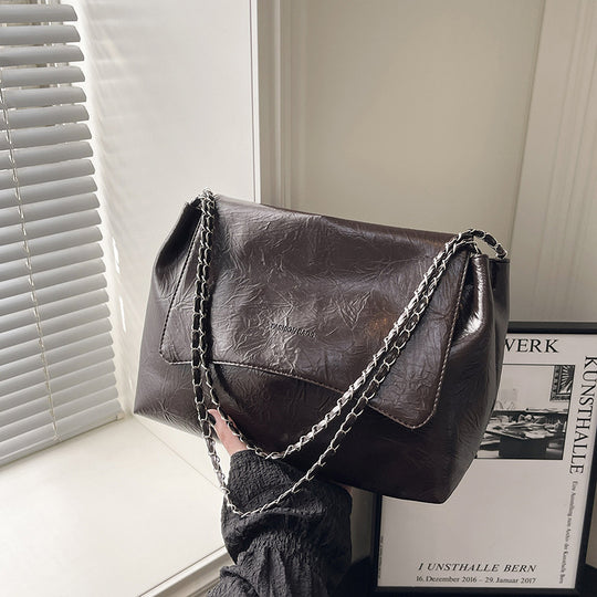Damen modische Umhängetasche mit eleganter Kettenverzierung Nord Taschen