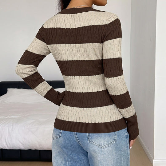 Damen Gestreifter Feinstrickpullover mit V‑Ausschnitt und taillierter Silhouette Nord Taschen