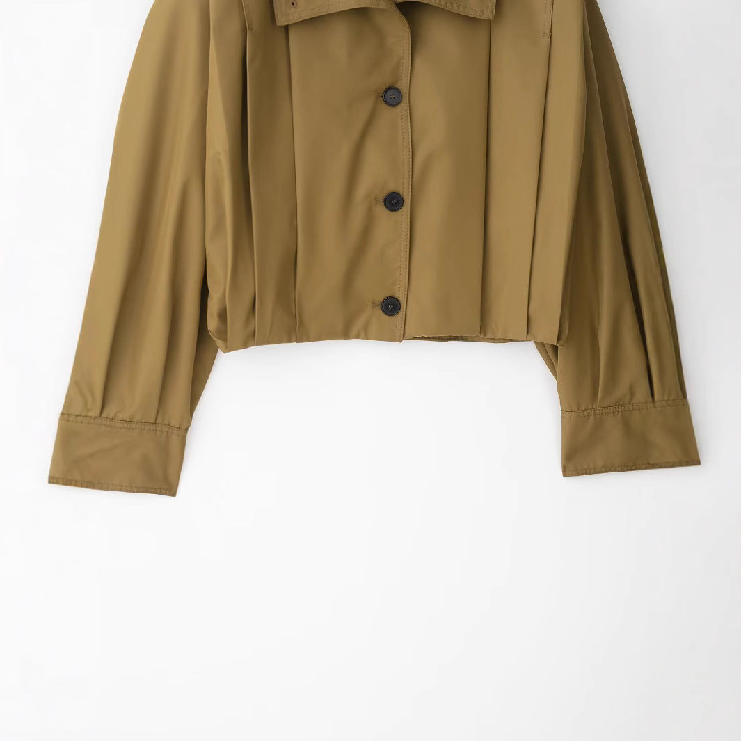 Damen Kurzgeschnittene Trenchjacke im Boxy-Schnitt mit breitem Revers und Epauletten Nord Taschen